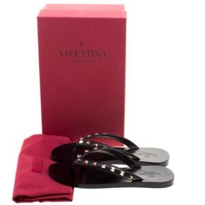Authentic Valentino Garavani Rockstud Thong Sandals